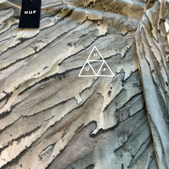 HUF Men's Soho TT Marbel Wash Black Camo Long Sleeve Tshirt Medium NWT - Picture 5 of 9